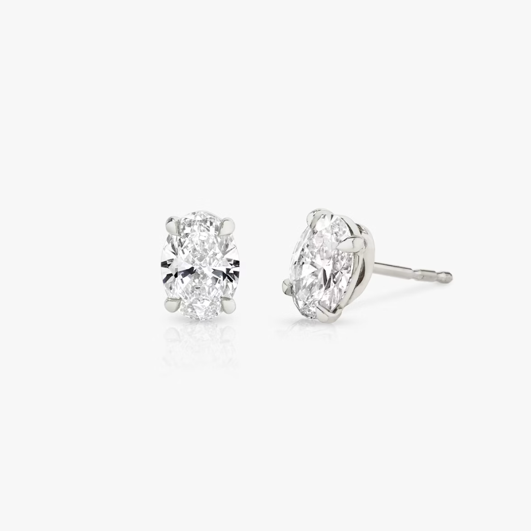 Shine Moment Sparkle Solitaire Stud Oval 14k White Gold